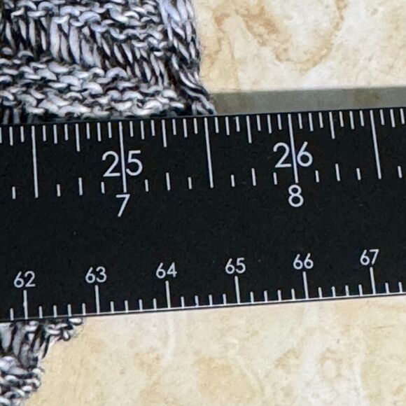 Torrid Womens 2 Black White Cardigan Sleeveless Open Front Lightweight Sweater - Picture 10 of 12